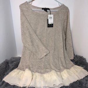 LIVING DOLL 0X Beige Ruffled Peasant Lace Top